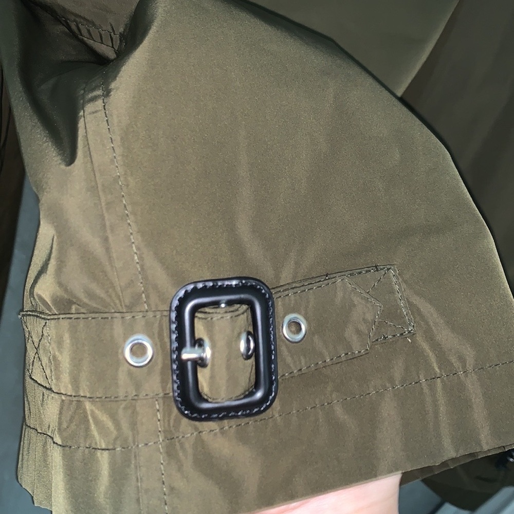 Authentic Burberry jacket - Picture 7 of 16